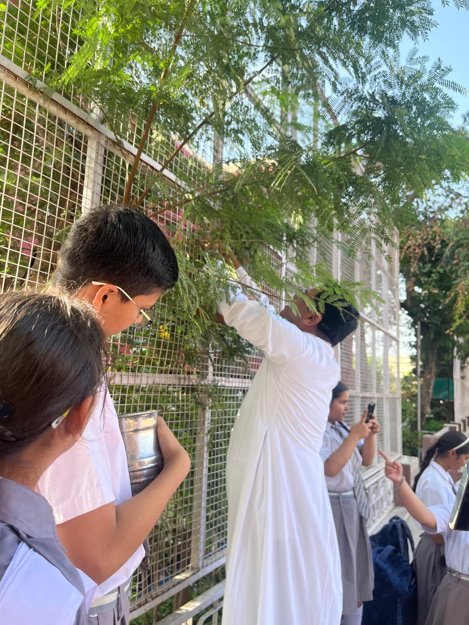06 MAY 2026- HYDRATING OUR FEATHERED FRIENDS - SPREADING KINDNESS || 27-APR-26